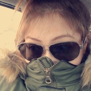 Meet your Posher, Alison